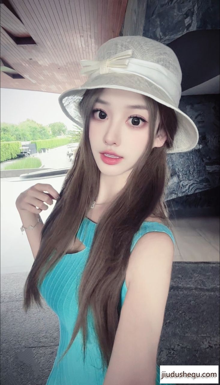 893.jpg